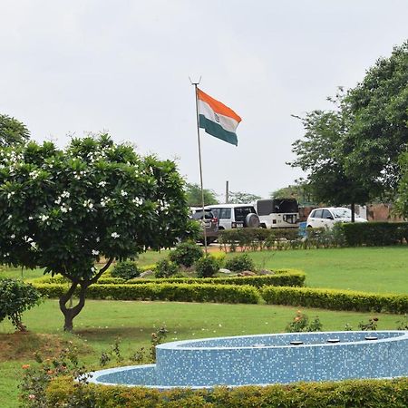 Aravali Hill View Estate Villa Gurgaon Esterno foto