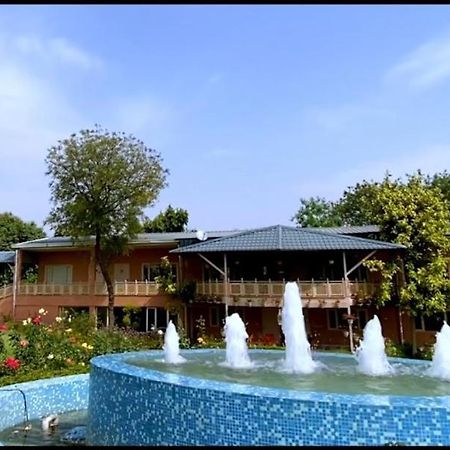 Aravali Hill View Estate Villa Gurgaon Esterno foto