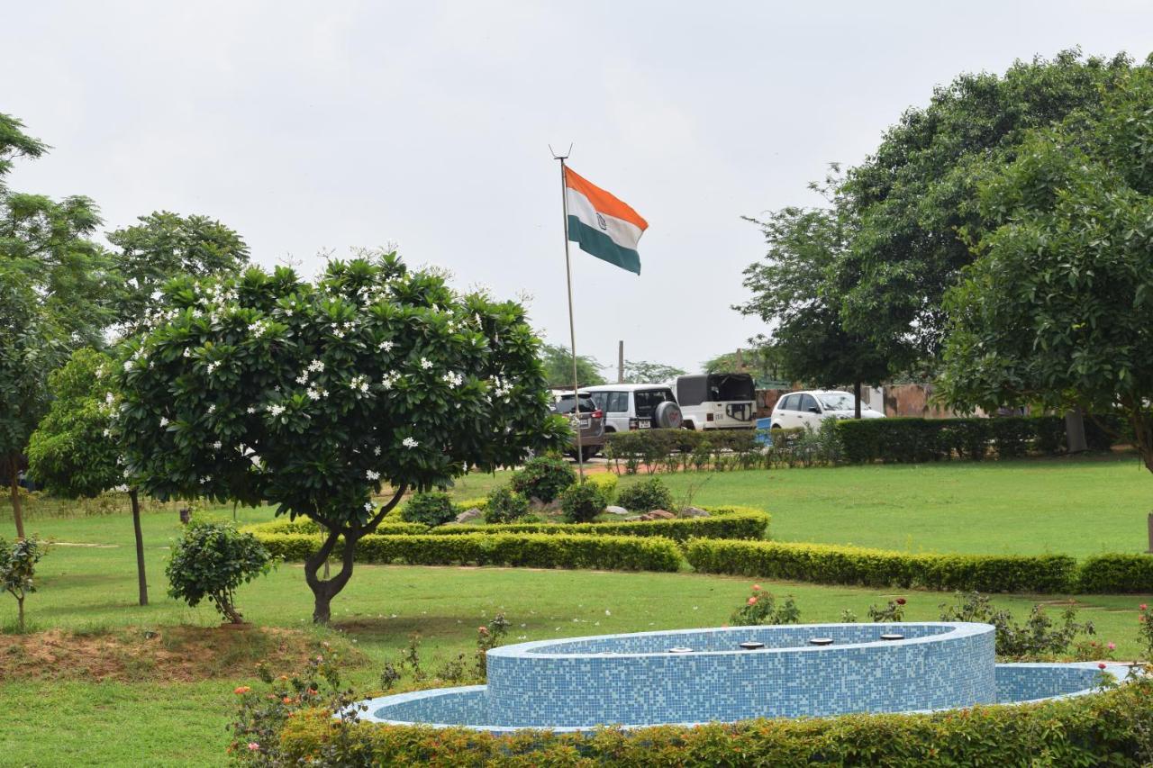Aravali Hill View Estate Villa Gurgaon Esterno foto