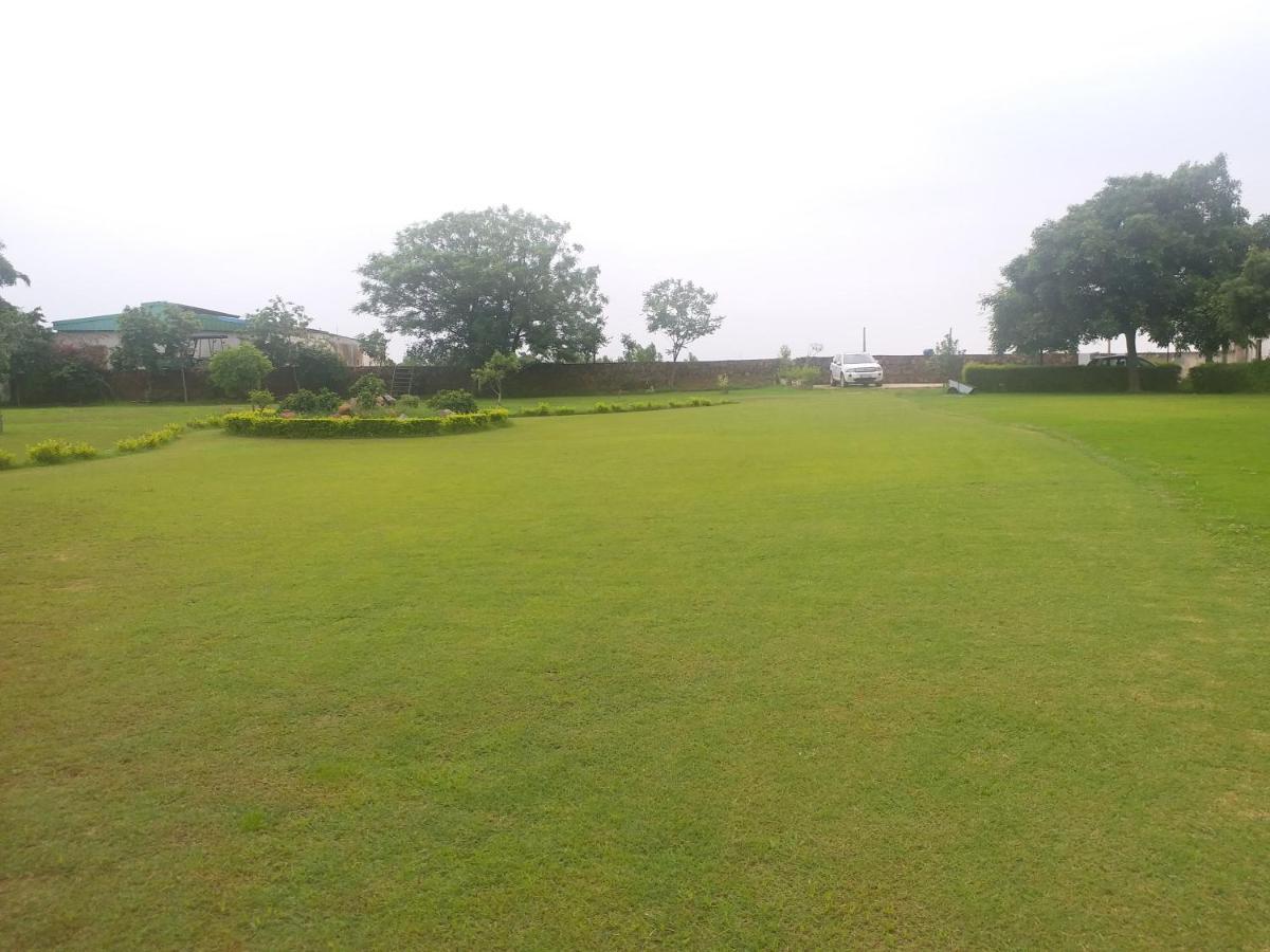 Aravali Hill View Estate Villa Gurgaon Esterno foto