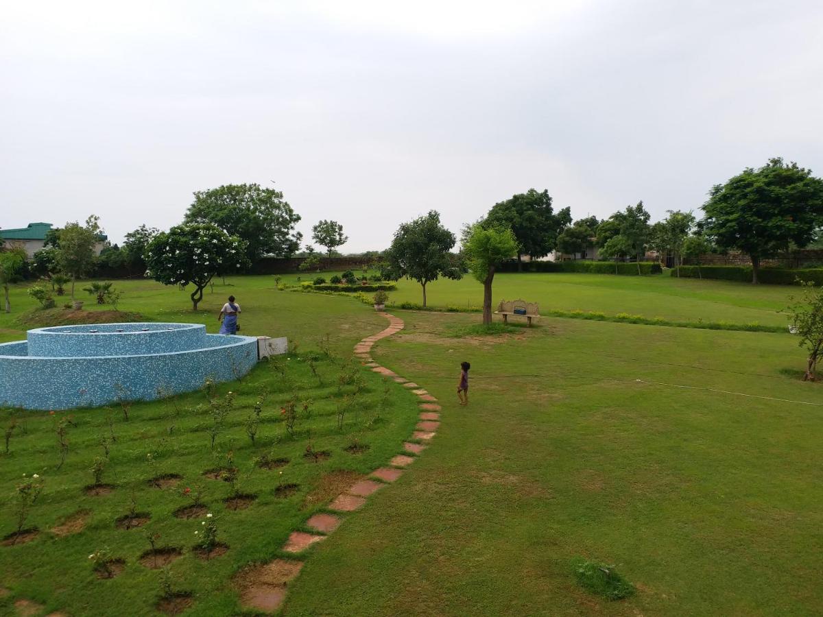 Aravali Hill View Estate Villa Gurgaon Esterno foto